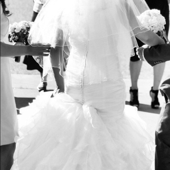 Beautiful wedding dress - Picture 6 of 6